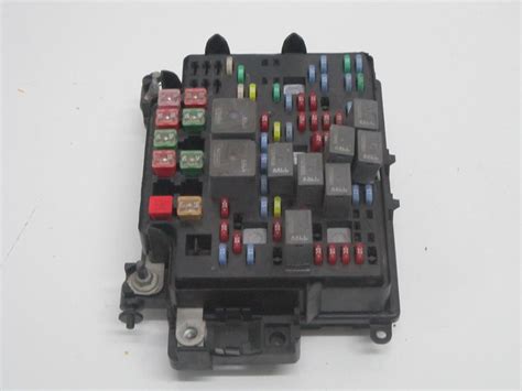 2013 chevy silverado gmc oem fuse box junction block|Chevy Silverado distribution box.